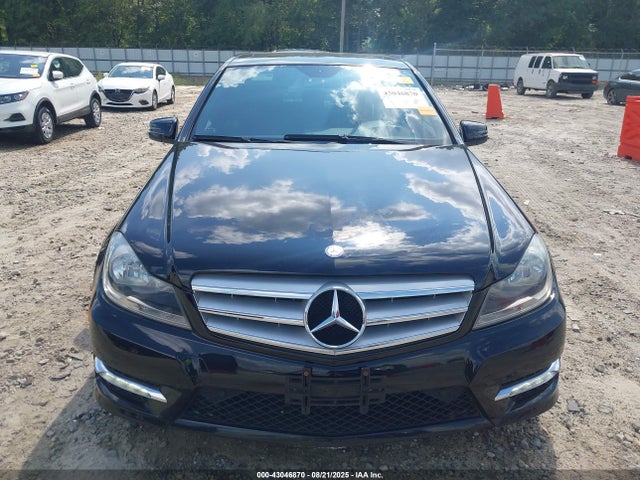 Продажа на аукционе авто 2012 Mercedes-benz C 300 Sport 4matic, vin: WDDGF8BB9CR226294, номер лота: 43046870