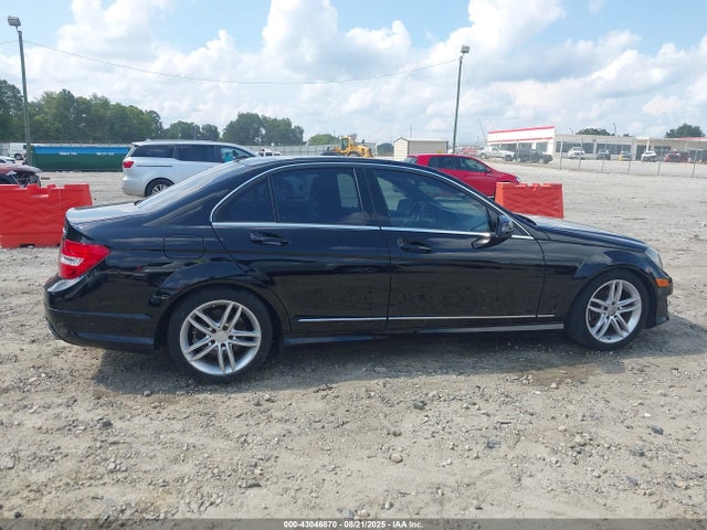 Продажа на аукционе авто 2012 Mercedes-benz C 300 Sport 4matic, vin: WDDGF8BB9CR226294, номер лота: 43046870