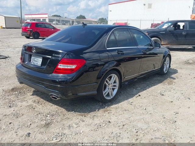 Продажа на аукционе авто 2012 Mercedes-benz C 300 Sport 4matic, vin: WDDGF8BB9CR226294, номер лота: 43046870