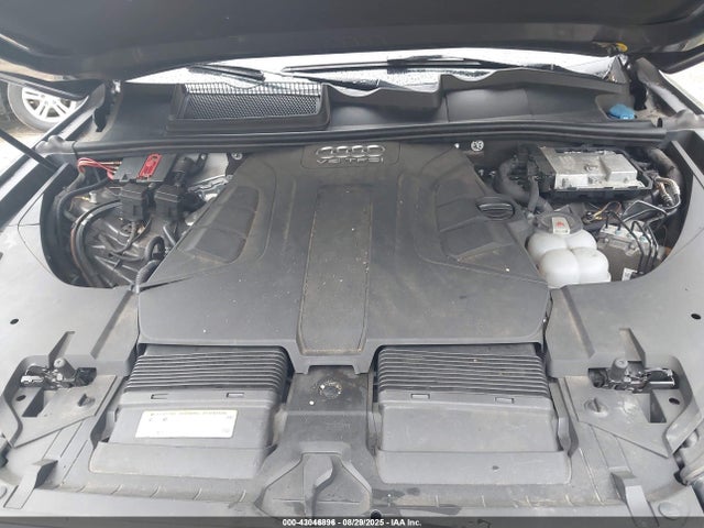 2019 AUDI Q7 WA1LAAF78KD001374 Photo 9