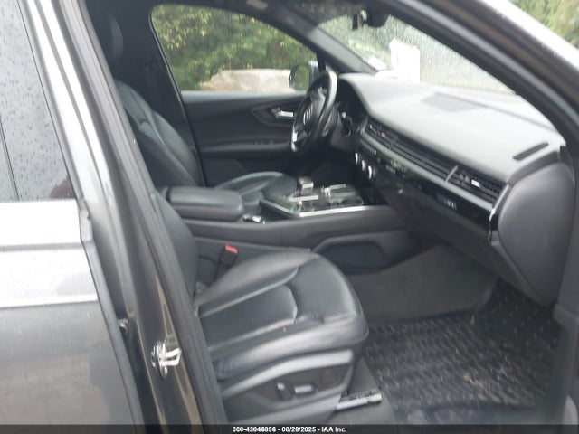 2019 AUDI Q7 WA1LAAF78KD001374 Photo 4