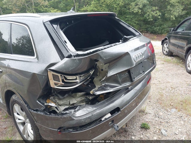 2019 AUDI Q7 WA1LAAF78KD001374 Photo 5