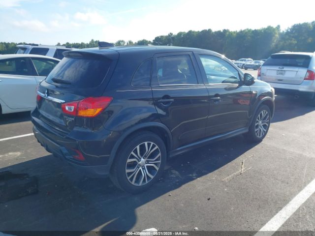 2018 MITSUBISHI OUTLANDER SPORT JA4AP3AU4JU021005 Photo 3