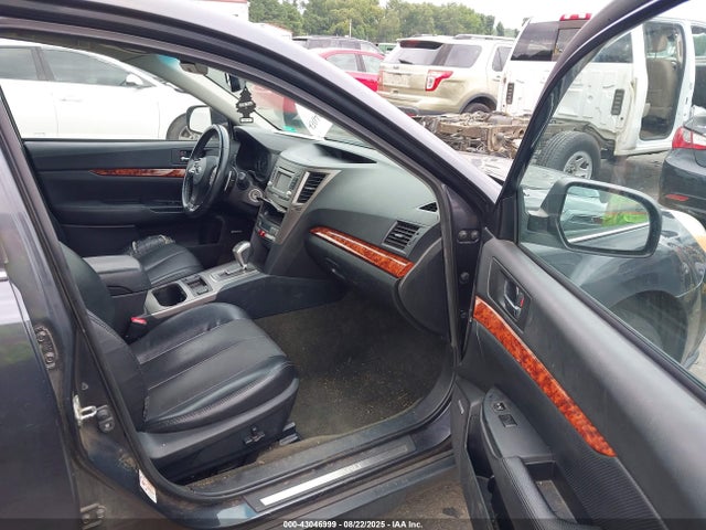 43046999 :رقم المزاد ، 4S4BRBKC8C3283585 vin ، 2012 Subaru Outback 2.5i Limited مزاد بيع