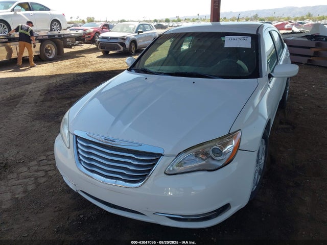 1C3CCBABXEN210166 Chrysler 200