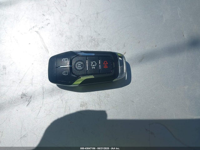 3LN6L2LU8GR621620 Lincoln MKZ