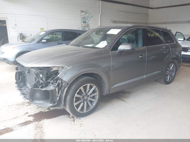 2017 AUDI Q7 WA1VAAF77HD059557 Photo 1