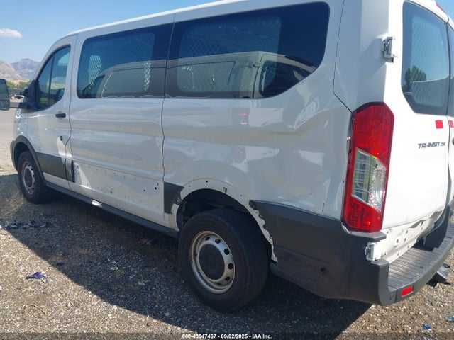 1FTBR1Y81MKA38555 Ford Transit-250