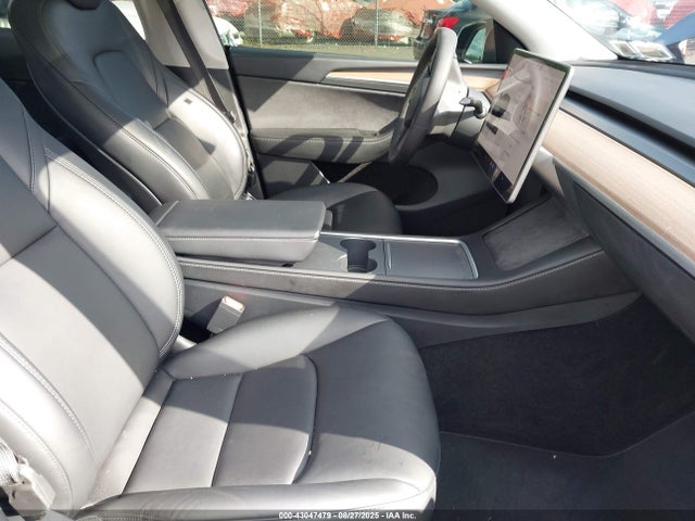 2023 TESLA MODEL Y 7SAYGDEE6PF836419 Photo 4