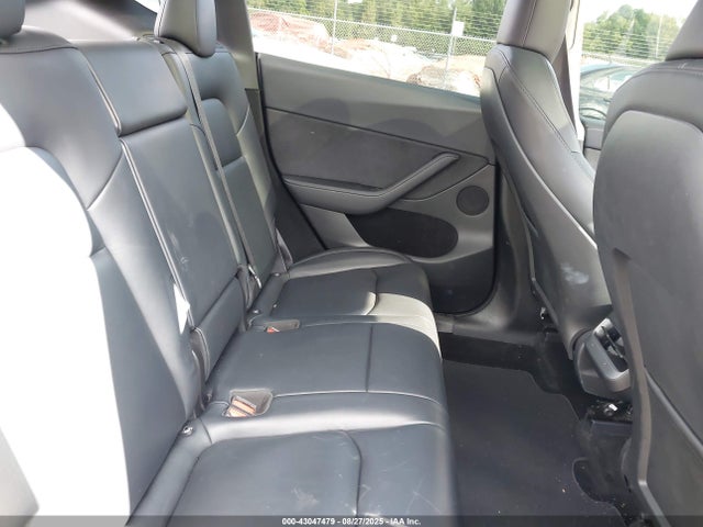 2023 TESLA MODEL Y 7SAYGDEE6PF836419 Photo 7