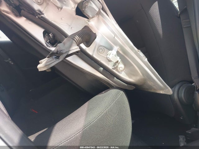 Chevrolet LUV 2015 1G1PC5SB1F7223044 Image 8
