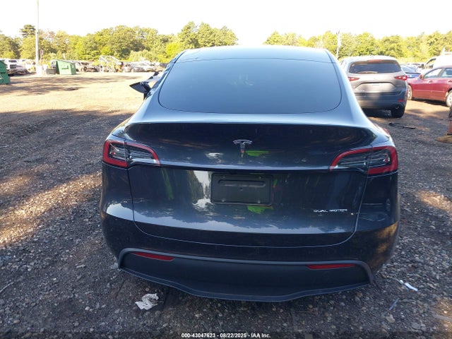 7SAYGDEE2RA274017 Tesla Model Y