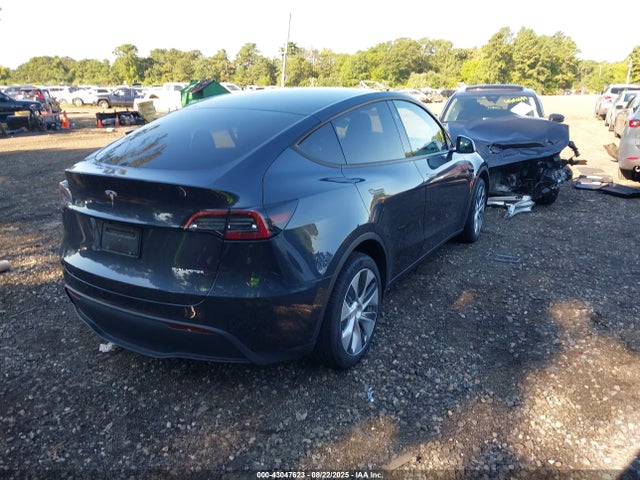 7SAYGDEE2RA274017 Tesla Model Y