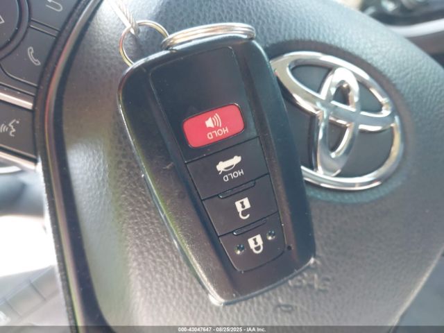 2021 TOYOTA CAMRY 4T1G31AK3MU556468 Photo 10