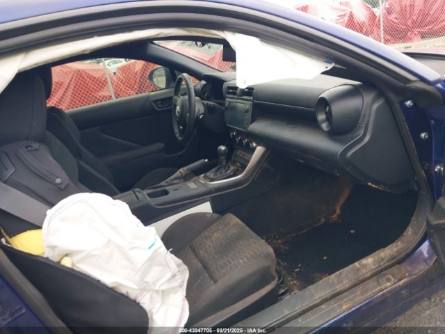 2025 TOYOTA GR86 JF1ZNBB18S8753439 Photo 4