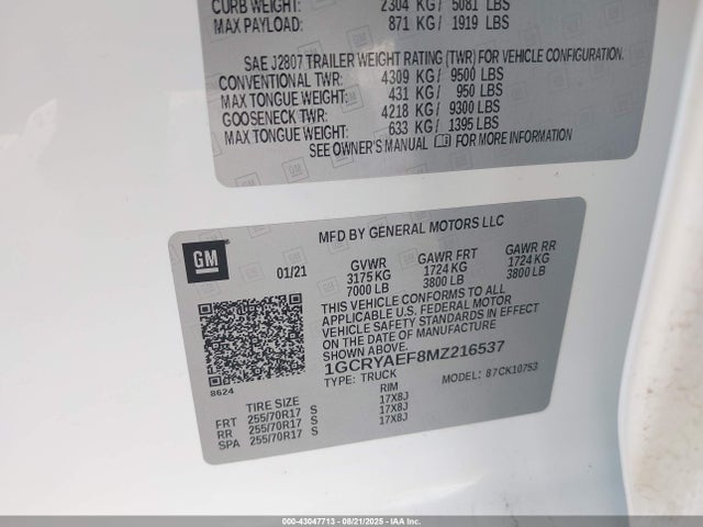 1GCRYAEF8MZ216537 Chevrolet l82