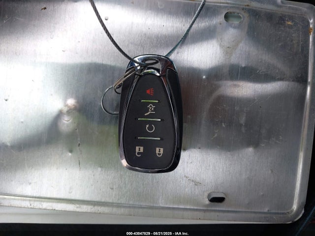 1GNERJKW5PJ163211 Chevrolet lfy