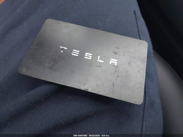 2024 TESLA MODEL Y 7SAYGDEE1RF988367 Photo 10