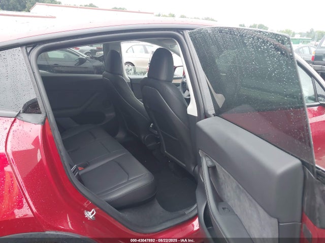 2024 TESLA MODEL Y 7SAYGDEE1RF988367 Photo 7