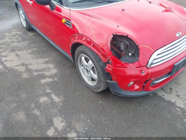 2011 MINI COOPER CLUBMAN WMWZF3C59BT188451 Photo 5