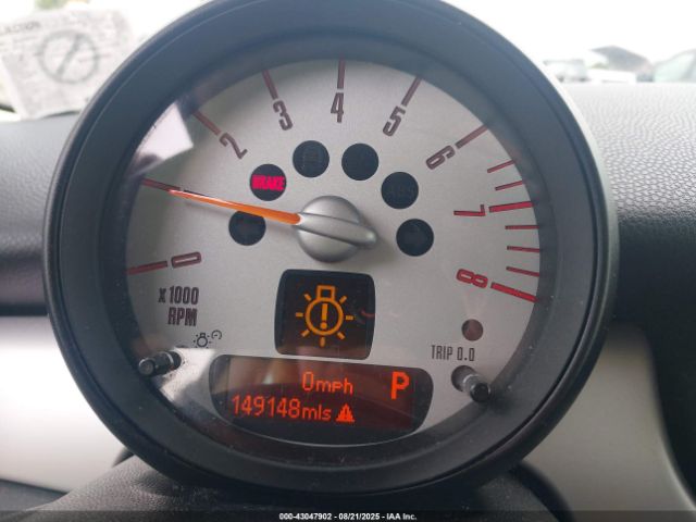 2011 MINI COOPER CLUBMAN WMWZF3C59BT188451 Photo 6