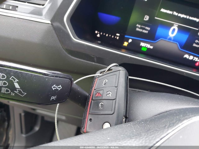 3VV1B7AX2NM037639 Volkswagen Tiguan