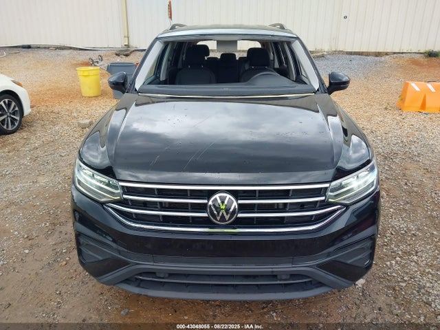 3VV1B7AX2NM037639 Volkswagen Tiguan
