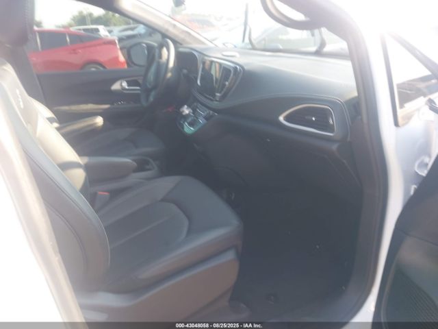 2024 CHRYSLER PACIFICA 2C4RC1BG5RR159968 Photo 4