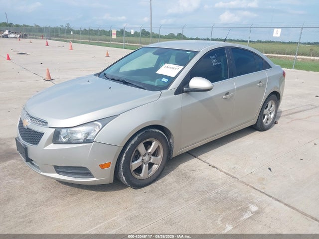 Chevrolet LUV 2014 1G1PC5SB5E7262864 Image 2