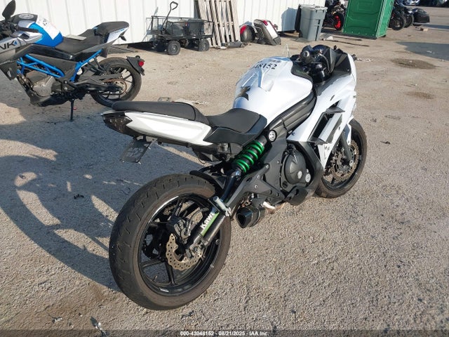 Kawasaki Ninja 650 2015 JKAEXEE10FDA18903 Image 4