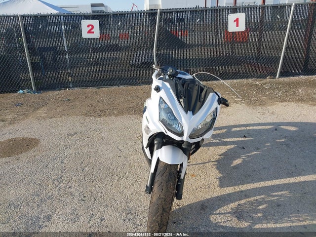 Kawasaki Ninja 650 2015 JKAEXEE10FDA18903 Image 5