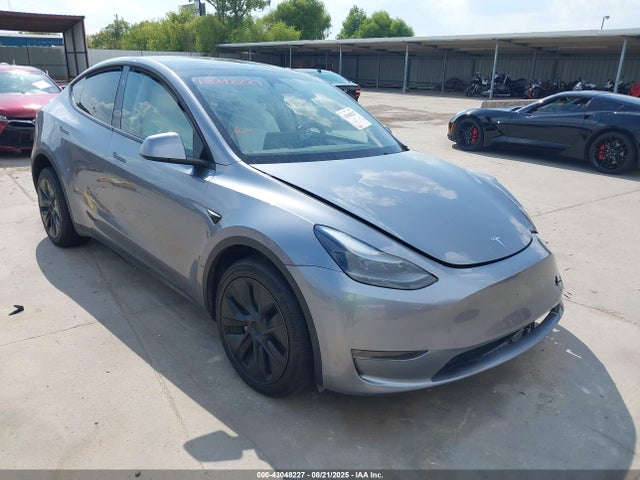 2025 TESLA MODEL Y 7SAYGDEE9SA347647 Photo 0