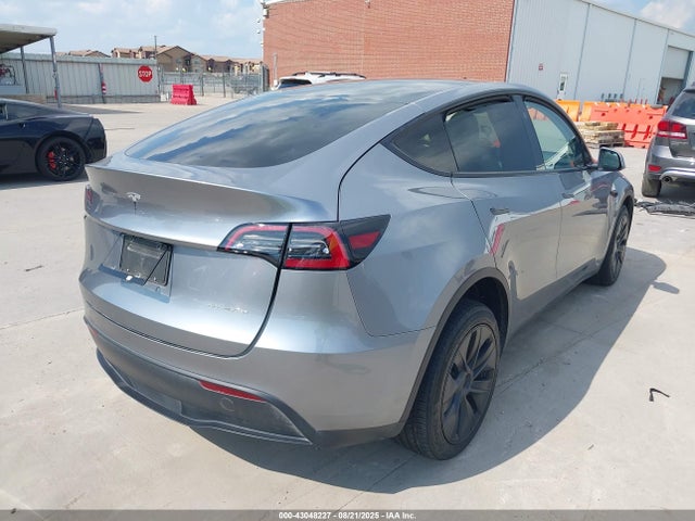 2025 TESLA MODEL Y 7SAYGDEE9SA347647 Photo 3