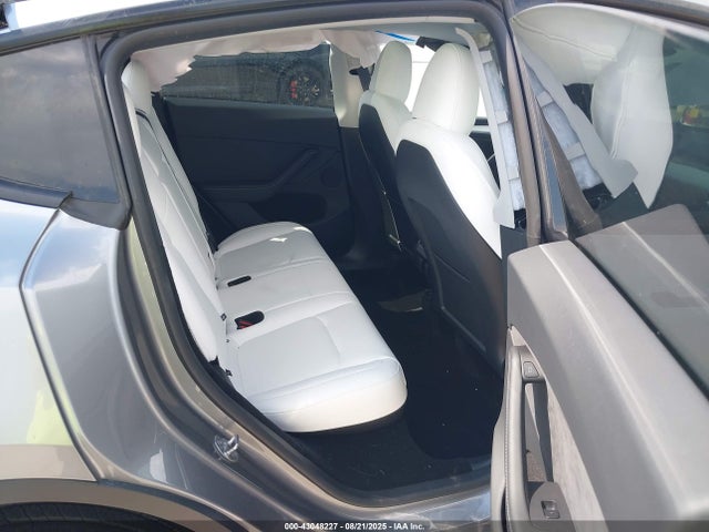 2025 TESLA MODEL Y 7SAYGDEE9SA347647 Photo 7