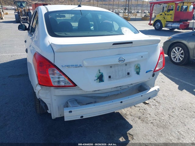 Nissan 2015 2015 3N1CN7AP8FL809795 Image 6
