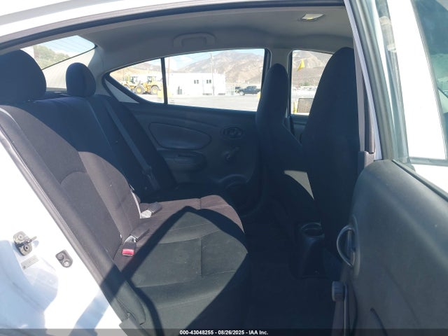 Nissan 2015 2015 3N1CN7AP8FL809795 Image 8