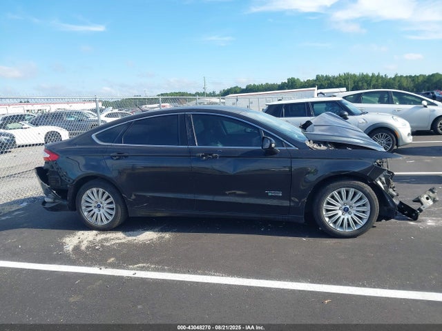 43048270 :رقم المزاد ، 3FA6P0PUXER302049 vin ، 2014 Ford Fusion Energi Se Luxury مزاد بيع