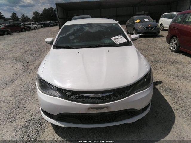 Chrysler 200 2015 1C3CCCBB7FN732937 Image 12