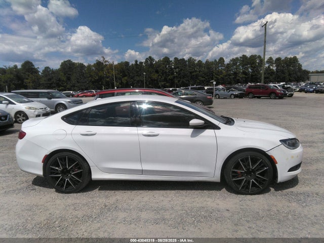 Chrysler 200 2015 1C3CCCBB7FN732937 Image 13