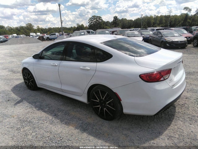 Chrysler 200 2015 1C3CCCBB7FN732937 Image 3