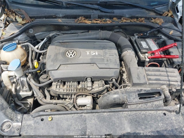 3VWD17AJ1EM270967 Volkswagen Jetta