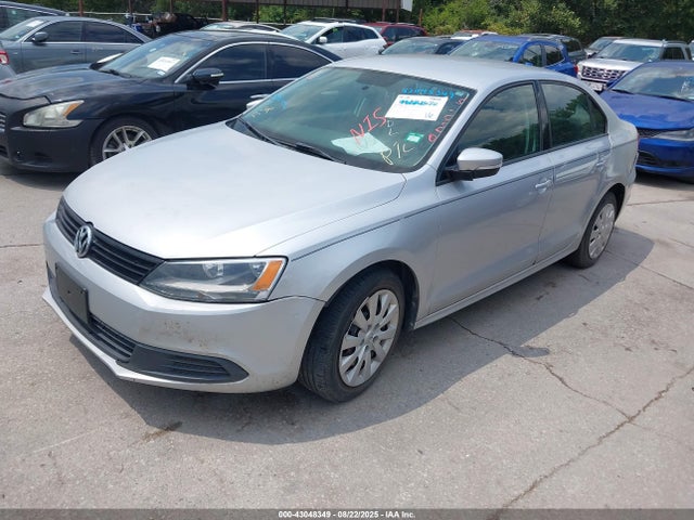 3VWD17AJ1EM270967 Volkswagen Jetta