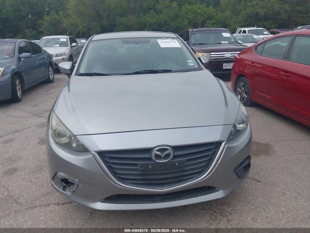 3MZBM1U72FM218017 Mazda pe