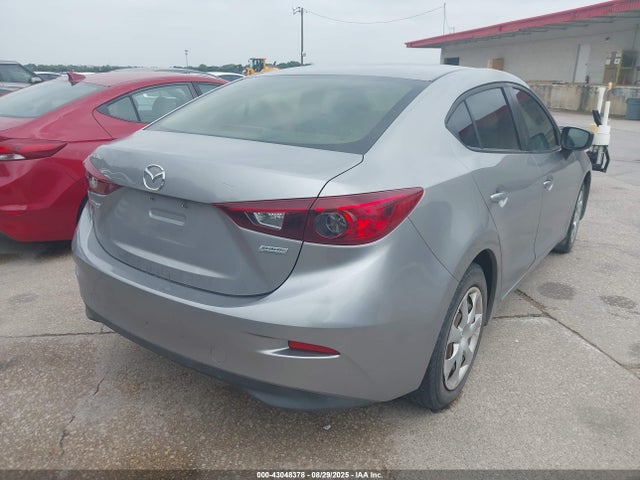 3MZBM1U72FM218017 Mazda pe