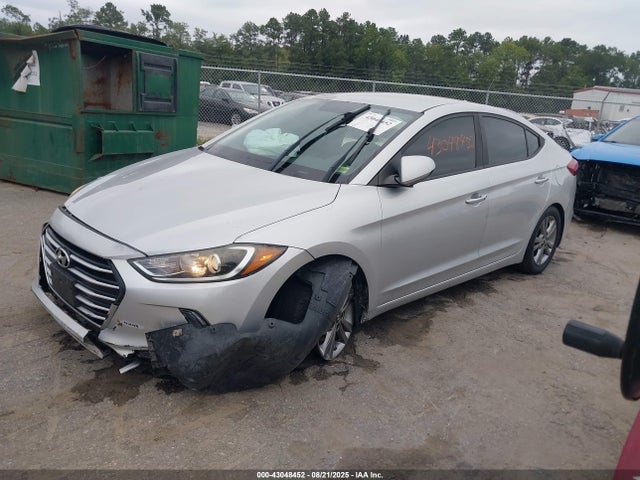5NPD84LF1HH047988 Hyundai Elantra