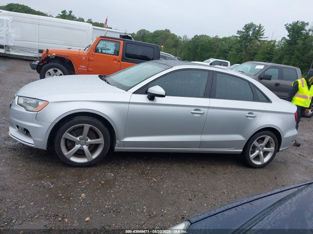 Audi S3 2015 WAUBFGFF2F1009343 Image 15