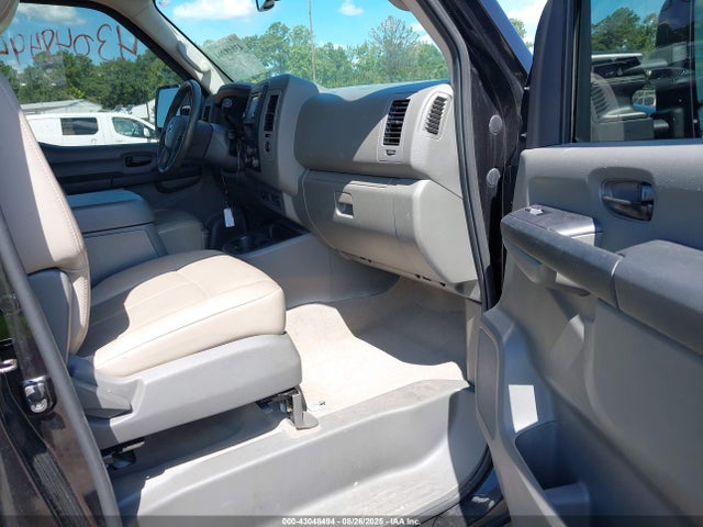 5BZAF0AAXJN850801 Nissan NV