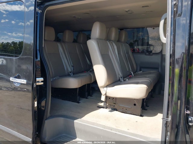 5BZAF0AAXJN850801 Nissan NV