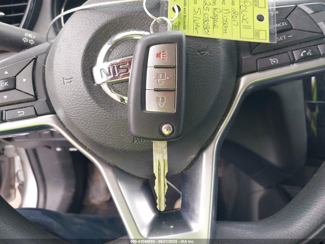 Nissan 2017 2017 KNMAT2MT4HP527649 Image 11