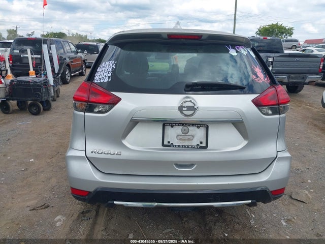 Nissan 2017 2017 KNMAT2MT4HP527649 Image 16